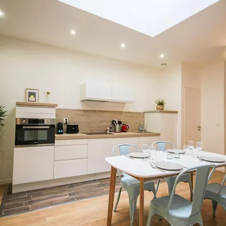 Grand Place - With 2 Bedrooms *